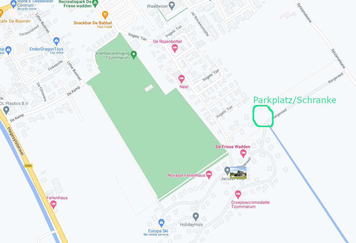 Parkplatz bei Ankunft und für die Schranke
